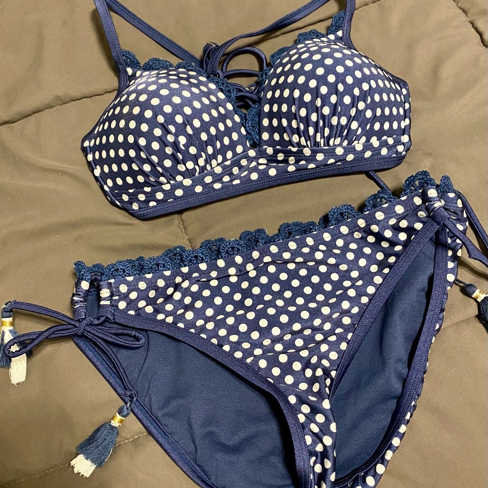 Bathing suit